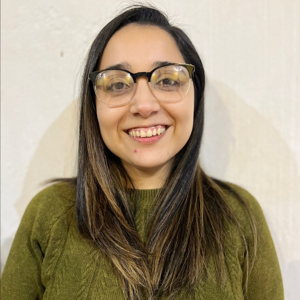 Retrato de María González, estudiante de Marketing Digital